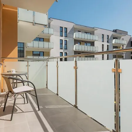 Słoneczny Z Parkingiem W Cenie !!!