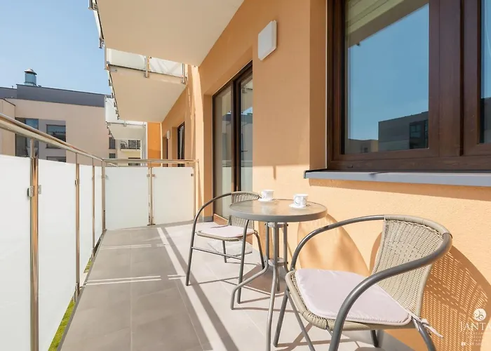 Sloneczny Z Parkingiem W Cenie !!!